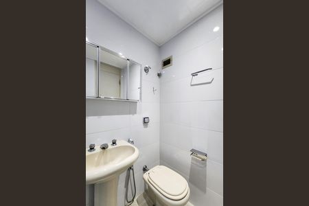 Apartamento à venda com 65m², 2 quartos e 1 vaga Apartamento à venda com 65m², 2 quartos e 1 vagaBanheiro