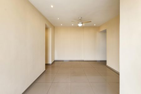 Sala  de apartamento à venda com 2 quartos, 65m² em Estácio, Rio de Janeiro