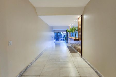 Apartamento à venda com 65m², 2 quartos e 1 vaga Apartamento à venda com 65m², 2 quartos e 1 vagaÁrea Comum