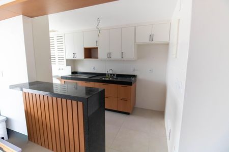 Apartamento para alugar com 96m², 2 quartos e 1 vaga Apartamento para alugar com 96m², 2 quartos e 1 vagaCozinha e Área de Serviço