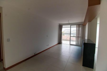 Apartamento para alugar com 96m², 2 quartos e 1 vaga Apartamento para alugar com 96m², 2 quartos e 1 vagaSala