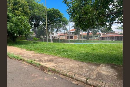 Casa à venda com 240m², 4 quartos e 3 vagasFoto 12