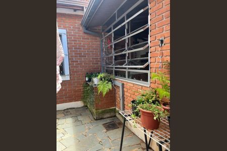 Casa à venda com 240m², 4 quartos e 3 vagasFoto 06