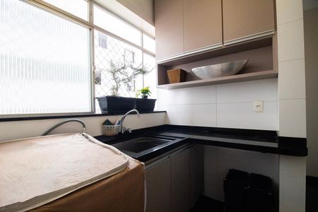 Apartamento à venda com 115m², 3 quartos e 2 vagas Apartamento à venda com 115m², 3 quartos e 2 vagasÁrea de Serviço