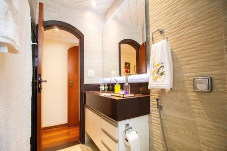 Apartamento à venda com 115m², 3 quartos e 2 vagas Apartamento à venda com 115m², 3 quartos e 2 vagasBanheiro da Social