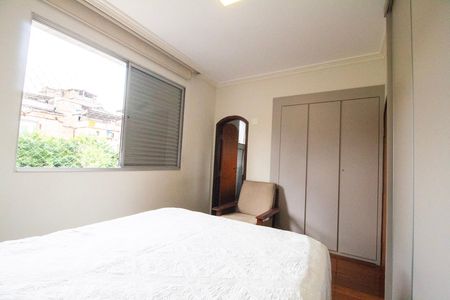Apartamento à venda com 115m², 3 quartos e 2 vagas Apartamento à venda com 115m², 3 quartos e 2 vagasSuite