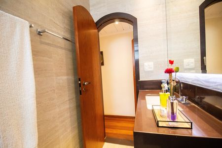 Apartamento à venda com 115m², 3 quartos e 2 vagas Apartamento à venda com 115m², 3 quartos e 2 vagasBanheiro da Social