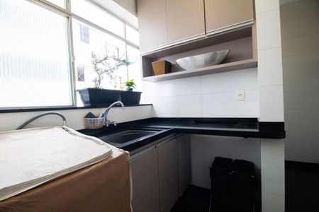 Apartamento à venda com 115m², 3 quartos e 2 vagas Apartamento à venda com 115m², 3 quartos e 2 vagasÁrea de Serviço