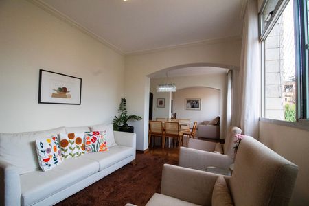 Apartamento à venda com 115m², 3 quartos e 2 vagas Apartamento à venda com 115m², 3 quartos e 2 vagasSala de Estar