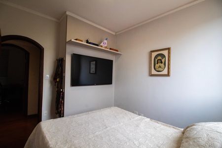 Apartamento à venda com 115m², 3 quartos e 2 vagas Apartamento à venda com 115m², 3 quartos e 2 vagasQuarto 01