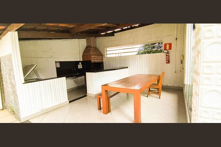 Apartamento à venda com 115m², 3 quartos e 2 vagas Apartamento à venda com 115m², 3 quartos e 2 vagasÁrea comum - Churrasqueira