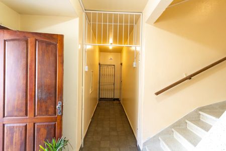 Apartamento à venda com 64m², 2 quartos e sem vaga Apartamento à venda com 64m², 2 quartos e sem vagaHall de entrada