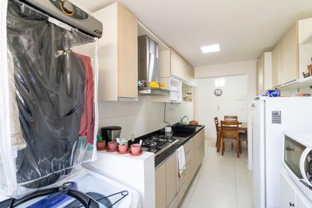 Apartamento à venda com 64m², 2 quartos e sem vaga Apartamento à venda com 64m², 2 quartos e sem vagaCozinha