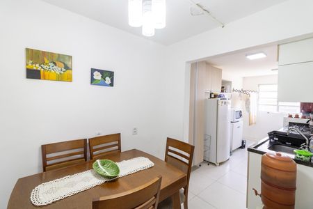Apartamento à venda com 64m², 2 quartos e sem vaga Apartamento à venda com 64m², 2 quartos e sem vagaCozinha