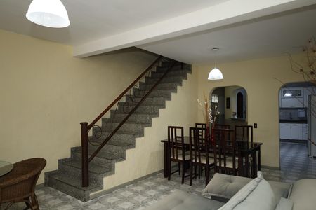Sala de casa à venda com 3 quartos, 180m² em Parque Savoi City, São Paulo