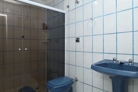 Casa à venda com 180m², 3 quartos e 2 vagasBanheiro 3