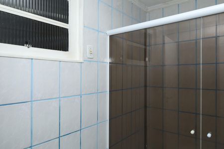 Casa à venda com 180m², 3 quartos e 2 vagasBanheiro 3