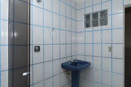 Casa à venda com 180m², 3 quartos e 2 vagasBanheiro 3