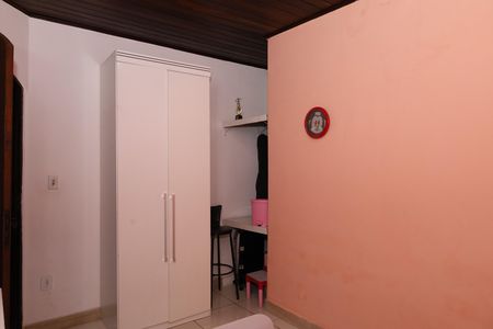 Casa à venda com 180m², 3 quartos e 2 vagasQuarto 3