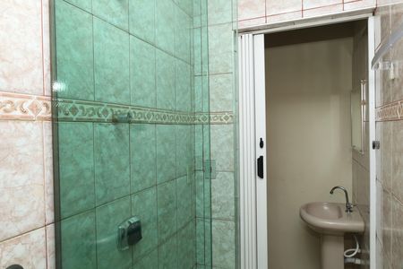 Casa à venda com 180m², 3 quartos e 2 vagasBanheiro 1 - Suíte