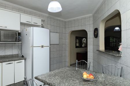 Casa à venda com 180m², 3 quartos e 2 vagasCozinha