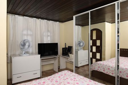 Casa à venda com 180m², 3 quartos e 2 vagasQuarto 1 - Suíte