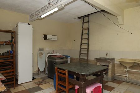 Casa à venda com 180m², 3 quartos e 2 vagasÁrea de Serviço
