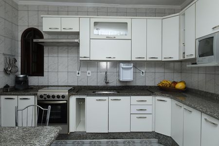 Casa à venda com 180m², 3 quartos e 2 vagasCozinha