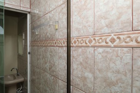 Casa à venda com 180m², 3 quartos e 2 vagasBanheiro 1 - Suíte