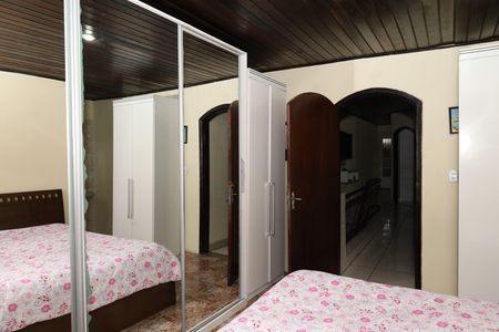 Casa à venda com 180m², 3 quartos e 2 vagasQuarto 1 - Suíte