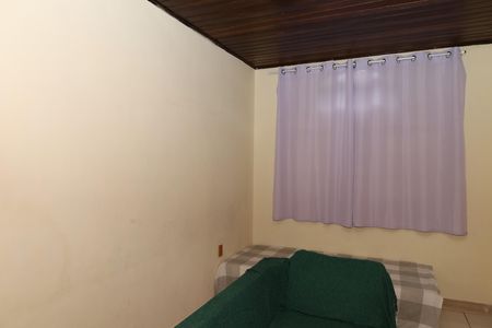 Casa à venda com 180m², 3 quartos e 2 vagasSala - Entre quartos