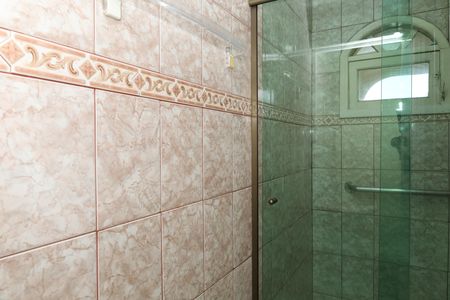 Casa à venda com 180m², 3 quartos e 2 vagasBanheiro 1 - Suíte