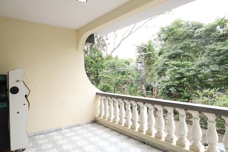 Casa à venda com 180m², 3 quartos e 2 vagasVaranda 2