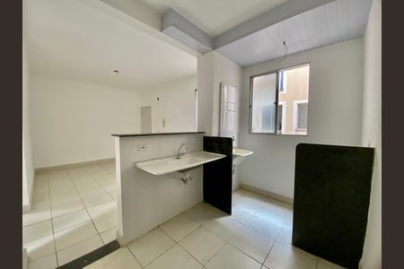 Cozinha de apartamento à venda com 2 quartos, 65m² em Betim Industrial, Betim
