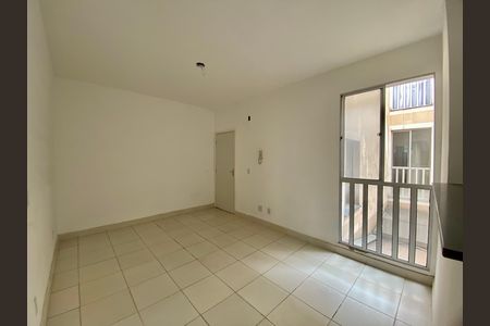 Sala de apartamento à venda com 2 quartos, 65m² em Betim Industrial, Betim