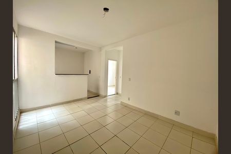 Sala de apartamento à venda com 2 quartos, 65m² em Betim Industrial, Betim