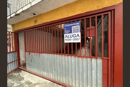Casa para alugar com 35m², 1 quarto e sem vaga Casa para alugar com 35m², 1 quarto e sem vagaFachada