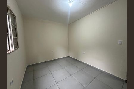 Casa para alugar com 35m², 1 quarto e sem vaga Casa para alugar com 35m², 1 quarto e sem vagaQuarto