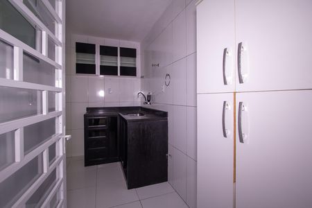 Casa para alugar com 100m², 2 quartos e 2 vagas Casa para alugar com 100m², 2 quartos e 2 vagasCozinha