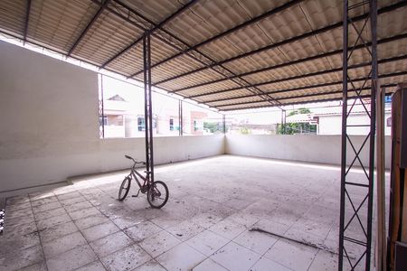 Casa para alugar com 100m², 2 quartos e 2 vagas Casa para alugar com 100m², 2 quartos e 2 vagasTerraço