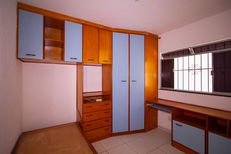 Casa para alugar com 100m², 2 quartos e 2 vagas Casa para alugar com 100m², 2 quartos e 2 vagasQuarto 2