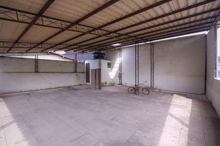 Casa para alugar com 100m², 2 quartos e 2 vagas Casa para alugar com 100m², 2 quartos e 2 vagasTerraço