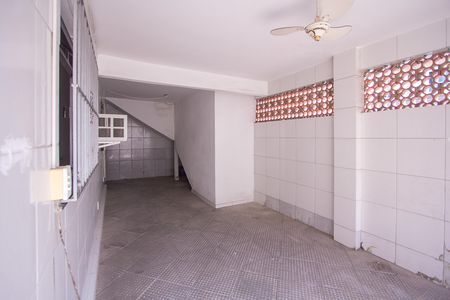 Casa para alugar com 100m², 2 quartos e 2 vagas Casa para alugar com 100m², 2 quartos e 2 vagasQuintal
