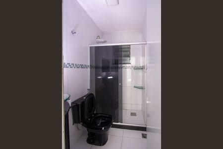 Casa para alugar com 100m², 2 quartos e 2 vagas Casa para alugar com 100m², 2 quartos e 2 vagasBanheiro