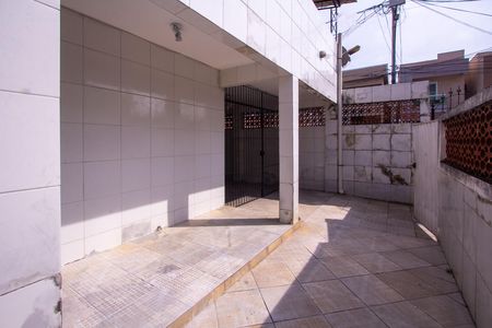 Casa para alugar com 100m², 2 quartos e 2 vagas Casa para alugar com 100m², 2 quartos e 2 vagasQuintal
