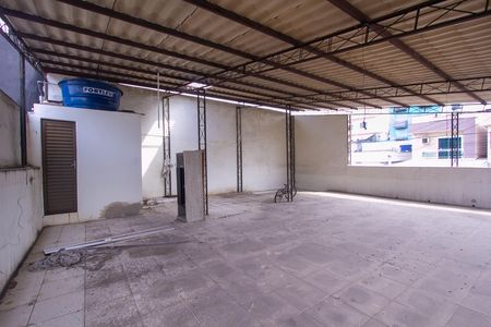 Casa para alugar com 100m², 2 quartos e 2 vagas Casa para alugar com 100m², 2 quartos e 2 vagasTerraço