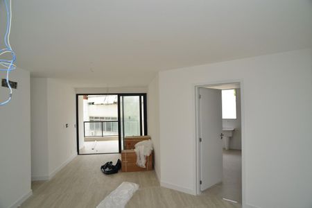 Apartamento à venda com 111m², 2 quartos e 2 vagas
