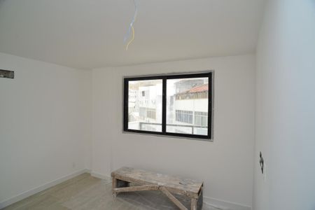 Apartamento à venda com 111m², 2 quartos e 2 vagas