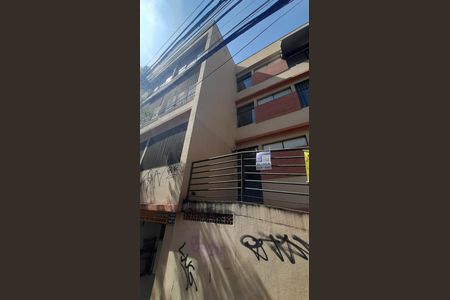 Apartamento para alugar com 70m², 2 quartos e sem vagaFachada