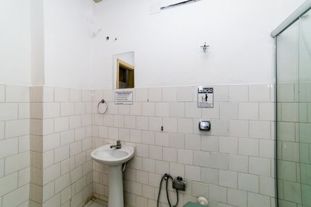 Apartamento para alugar com 70m², 2 quartos e sem vagaBanheiro
